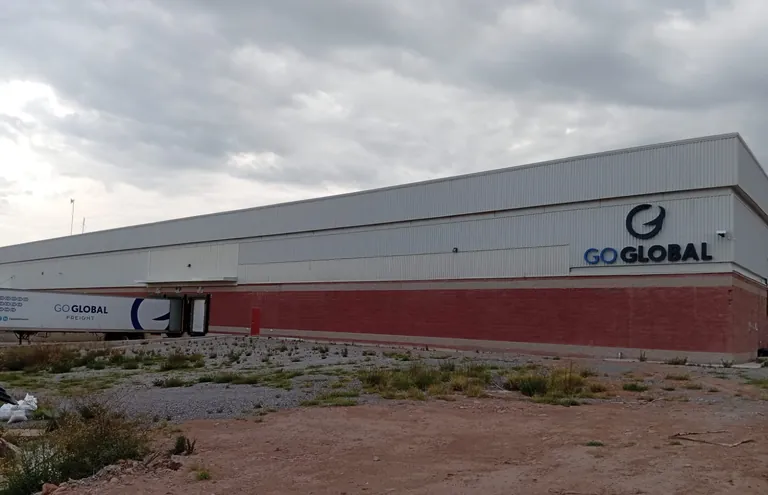 Eje 140 Warehouse