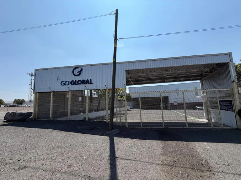 Ojo Seco Warehouse